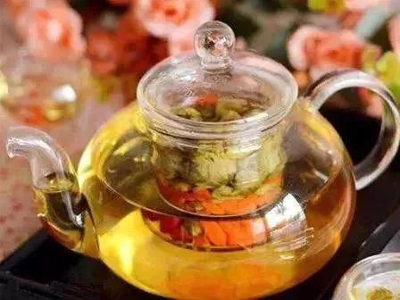菊花茶、金银花、薄荷茶丨喝养生茶需要注意什么