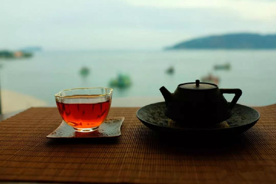 《六堡茶斗茶规范》标准通过审定促进产业发展
