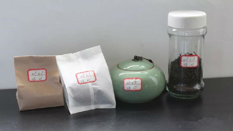六堡茶存放器皿大对比，实验告诉你哪个最好！