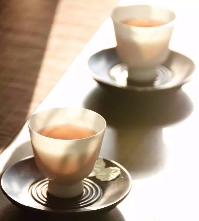 传统制作六堡茶VS现代工艺六堡茶，哪个更好？