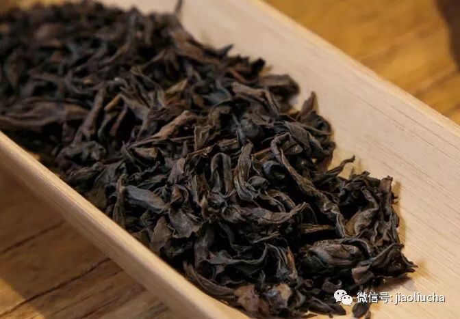 武夷岩茶不同程度的炭焙及品质呈现