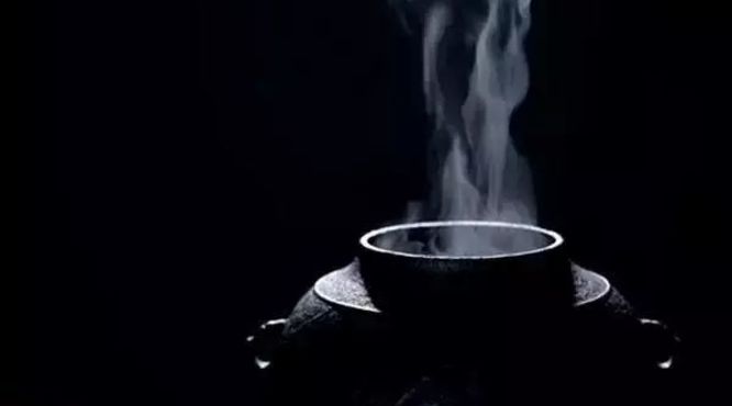 武夷岩茶里的“陈茶”。