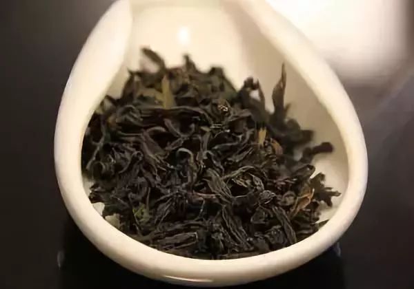武夷岩茶的制作工艺是怎样的？