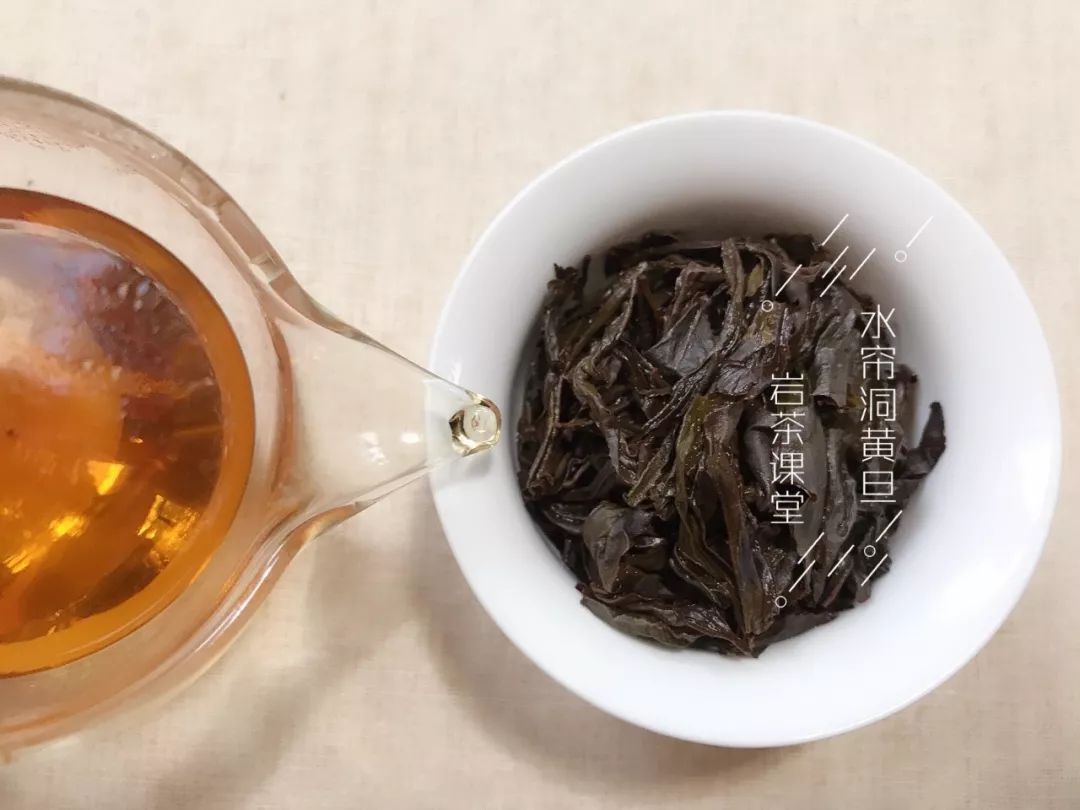 武夷岩茶茶汤的浓与厚，是两个不同的概念！