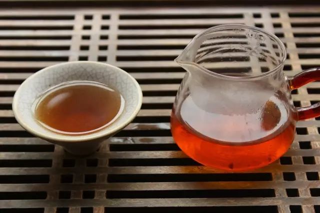 茶识|为什么老白茶煮的更好喝？