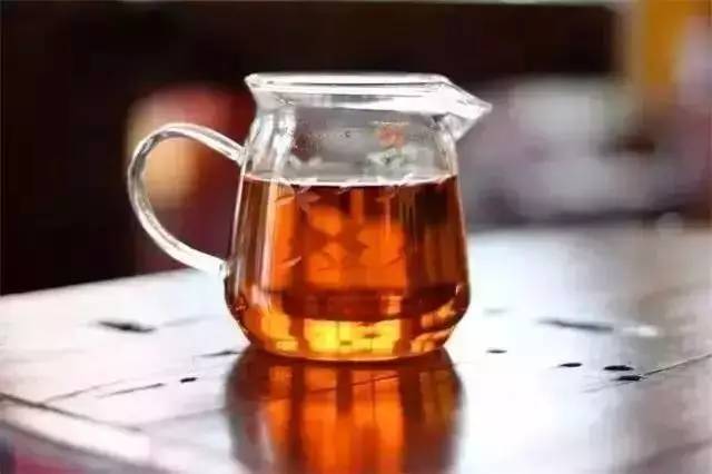 关于茶文化：老白茶这么喝，病毒全赶跑