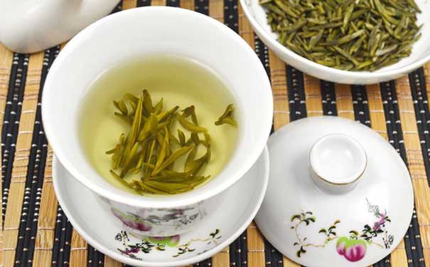 黄茶加盟广东大叶青加工工序