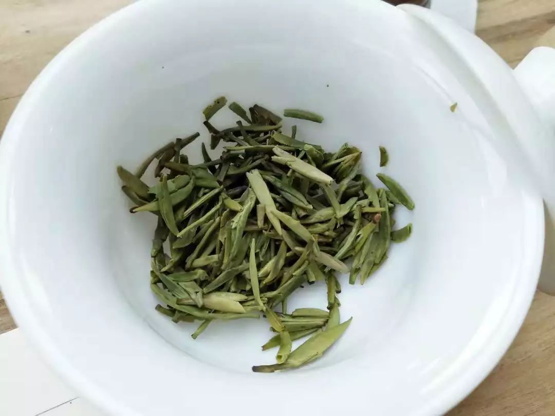 学绿茶，竹叶青、蒙顶甘露都是绿茶