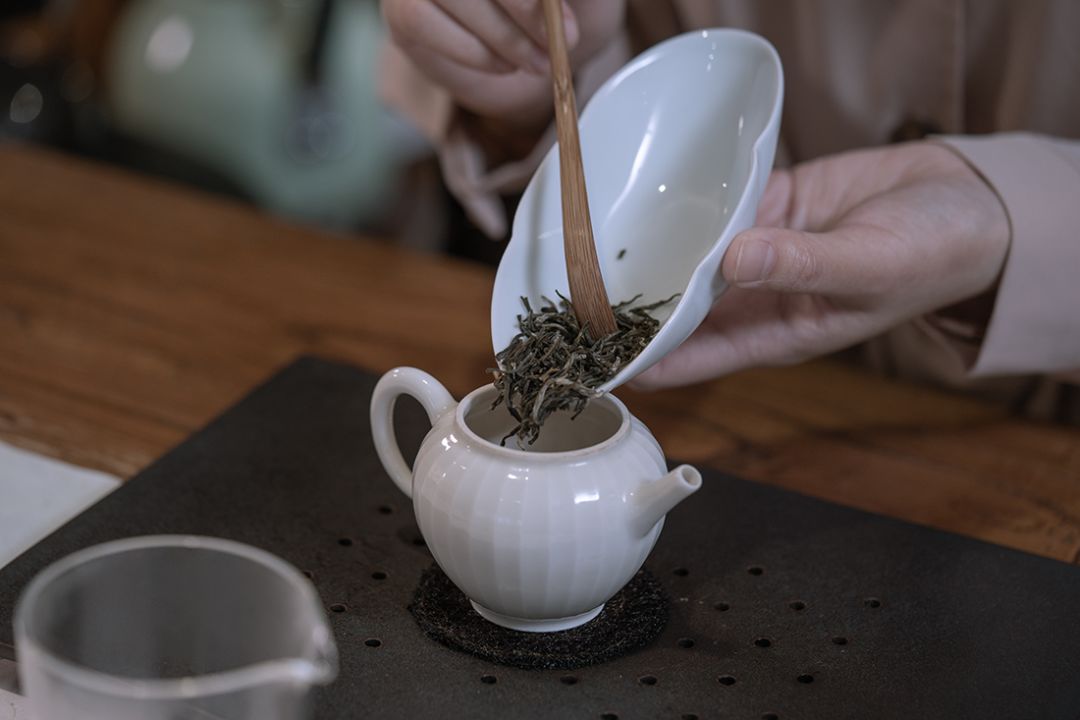 茶事｜茉莉花茶工艺，是读窨（yìn）制还是窨（xūn）制