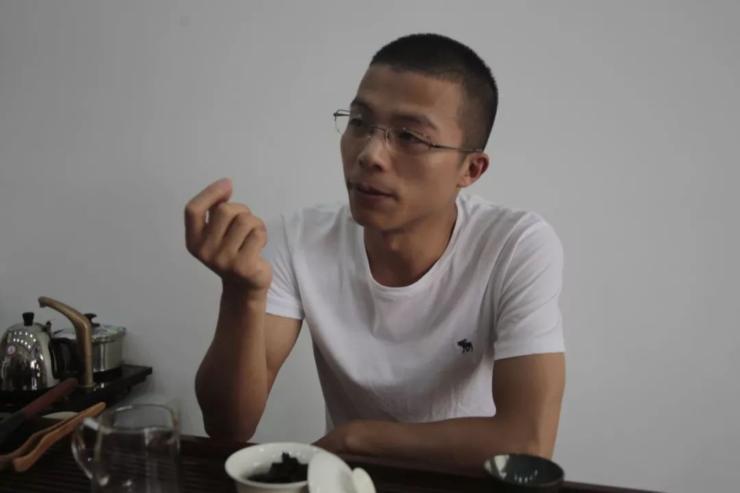 山场主人吴敬万|做白茶，他就是传说中的YOUNGOG