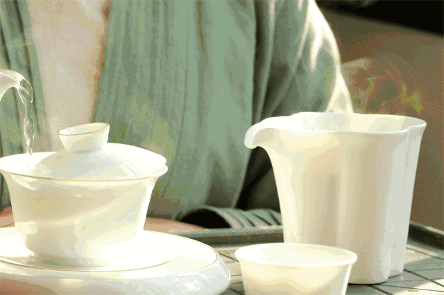 白茶储存攻略：保存需讲究，存茶有法，把白茶藏成宝
