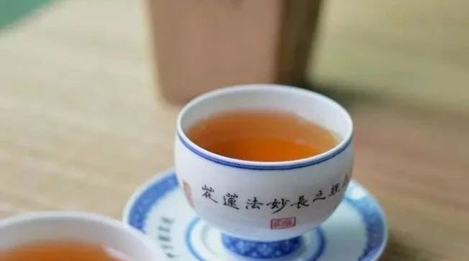 【小白学茶】普洱茶冲泡方法之泡茶水温与茶具选择