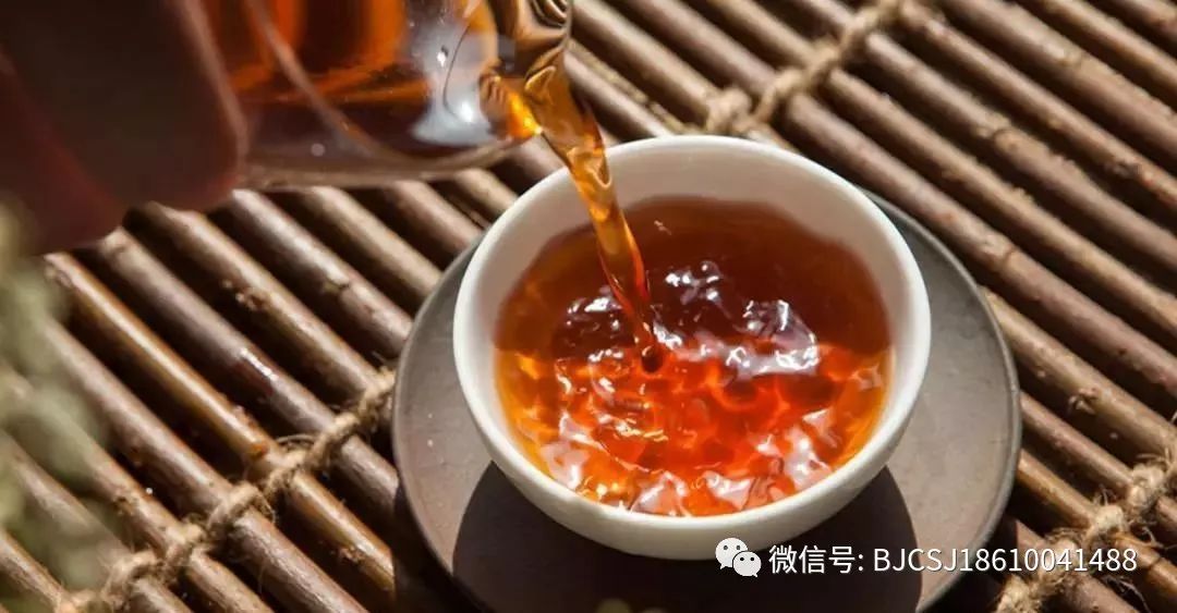 【茶课堂】普洱茶汤的纯净度跟茶叶品质有关吗？茶艺师邱骆是这样判断的！