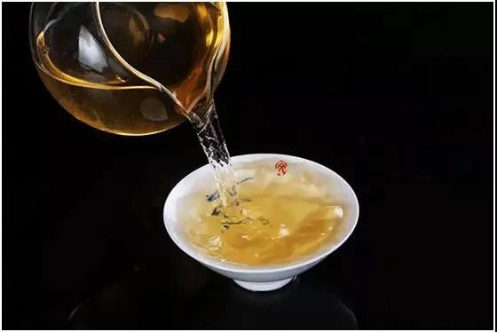 普洱茶的酸甜苦涩|带酸味的茶能喝吗？