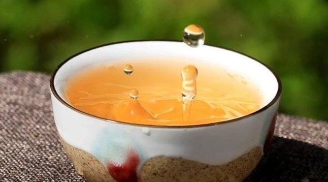 茶知识丨普洱生茶与普洱绿茶的区别
