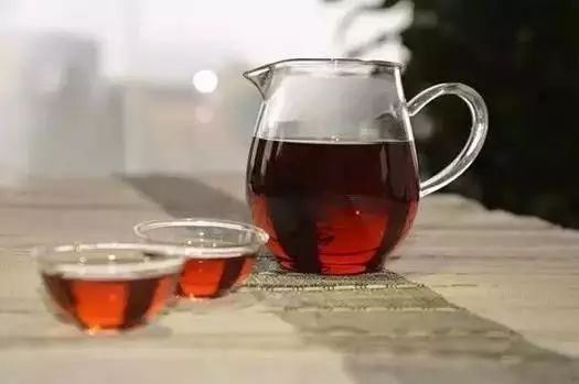 百科|普洱熟茶，藏几年才好喝
