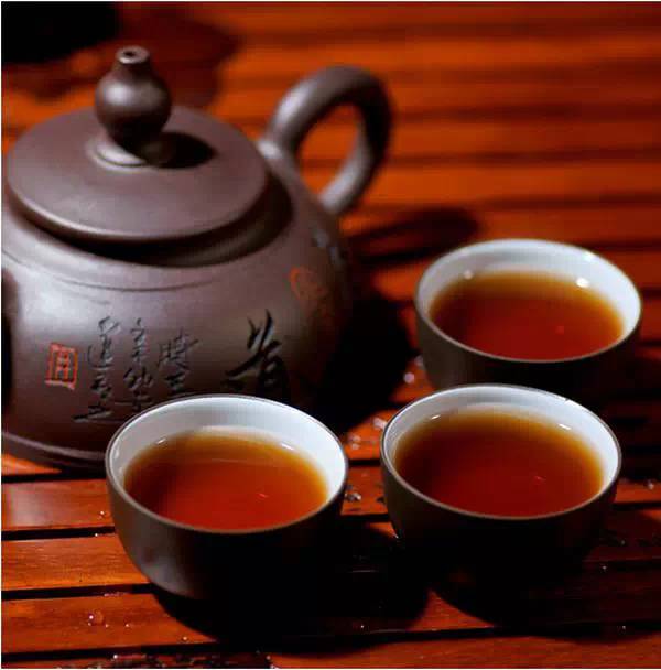 冬天为何要多喝普洱熟茶？