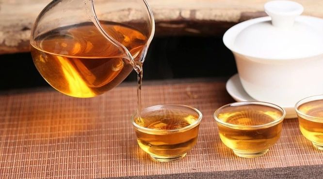 普洱熟茶与红茶的区别，看完这个不要在认错！