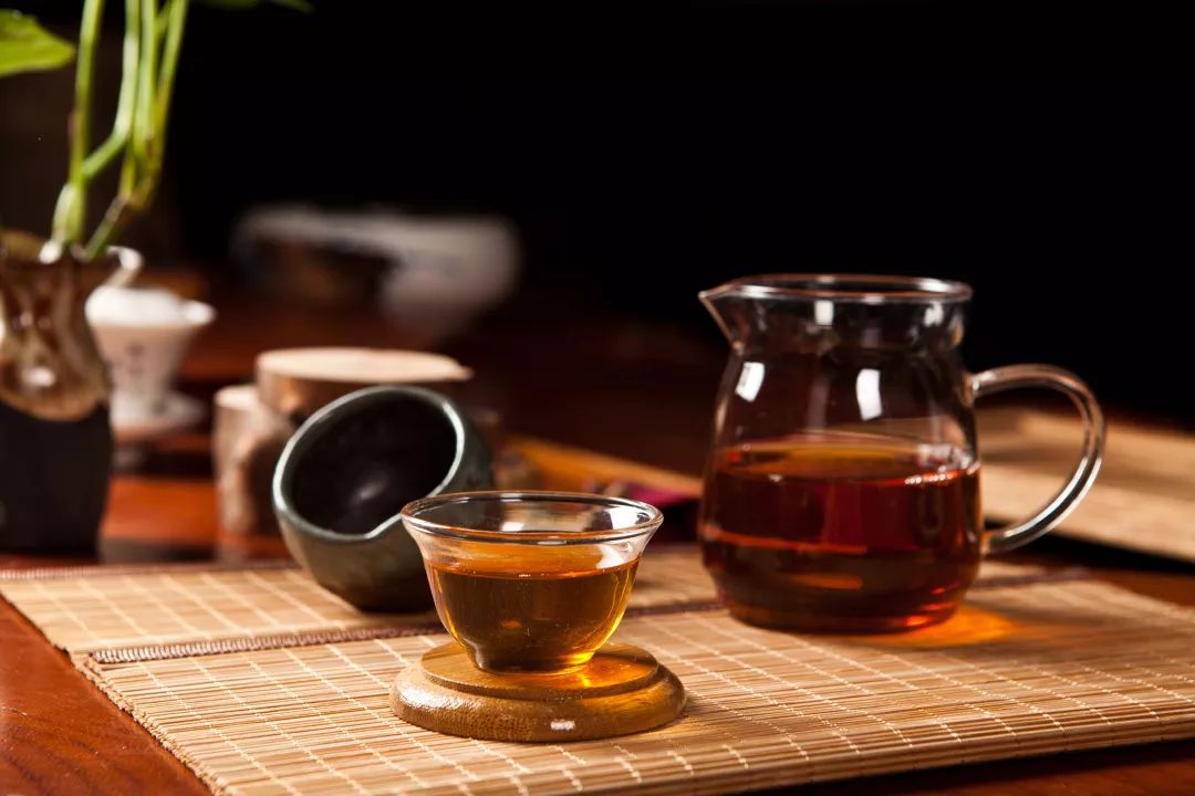 湖南黑茶，黑茶是中国传统茶类中最有特色的一大类