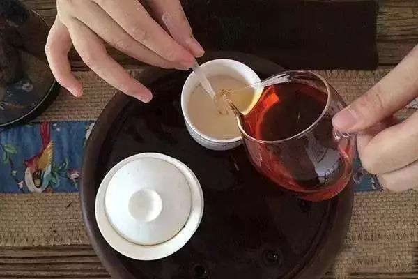黑茶花式搭配喝法