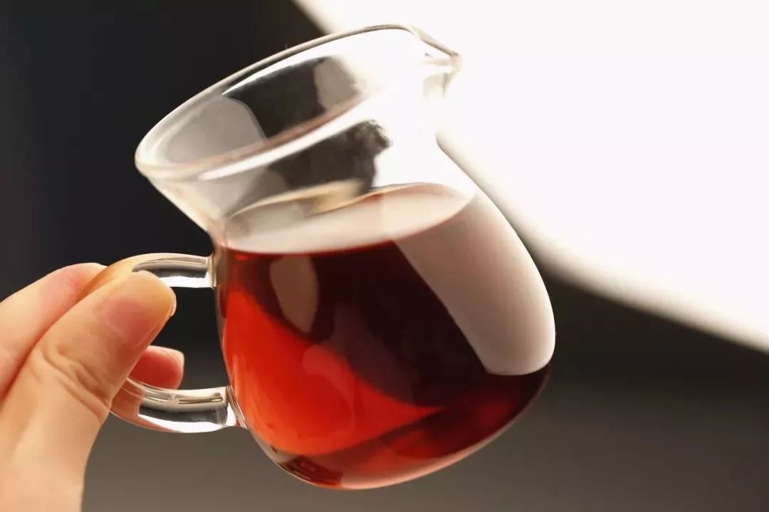 要想普洱茶好喝，得学会这些醒茶技巧！