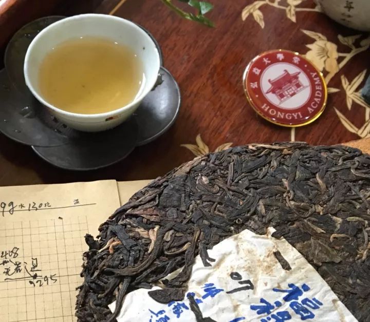 透过古树普洱茶样的品鉴，建立完善的古树普洱茶认知地图
