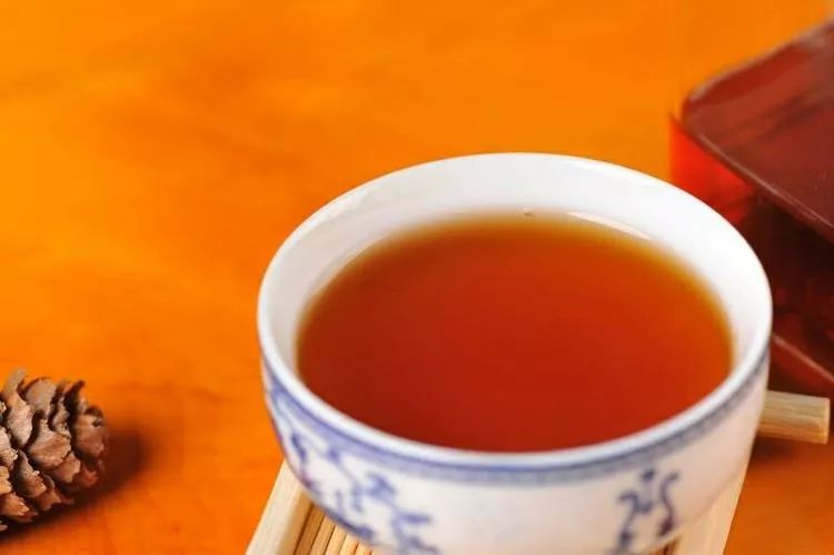 普洱茶上冠突散囊菌是什么
