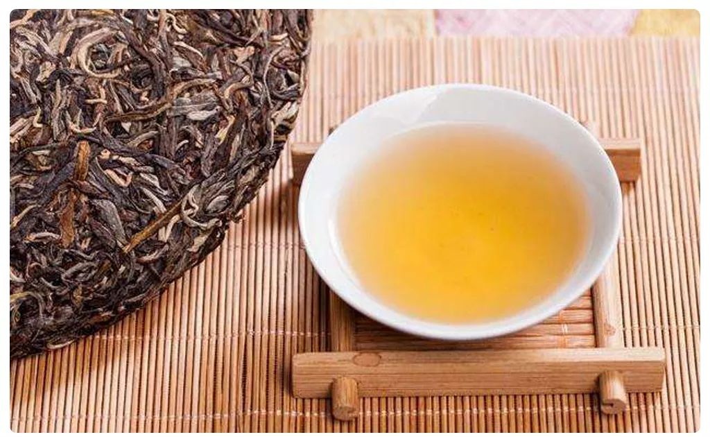 普洱茶表面的油状物质是什么？