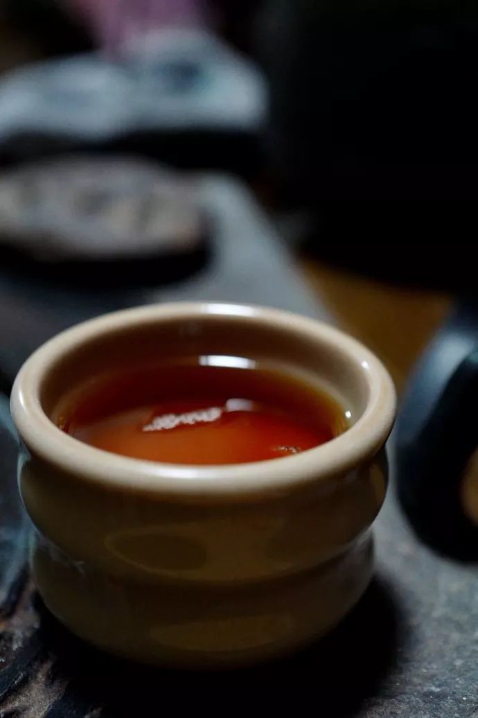 普洱茶怎么喝，多一个小动作，让你的茶好喝百倍