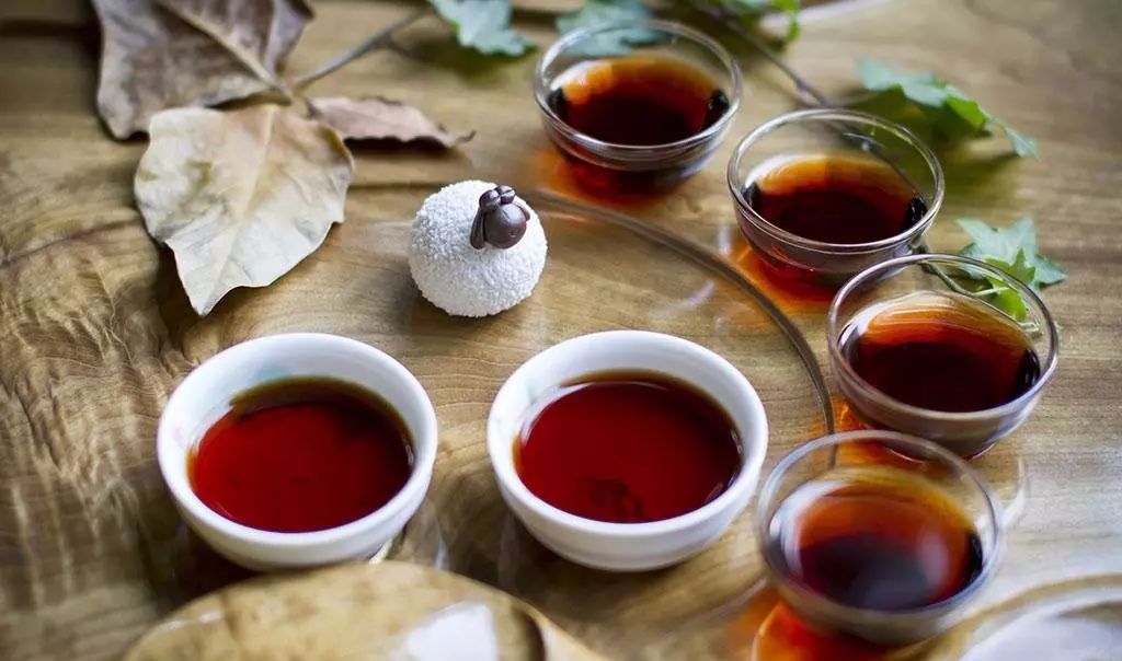 普洱茶是黑茶，也不是黑茶