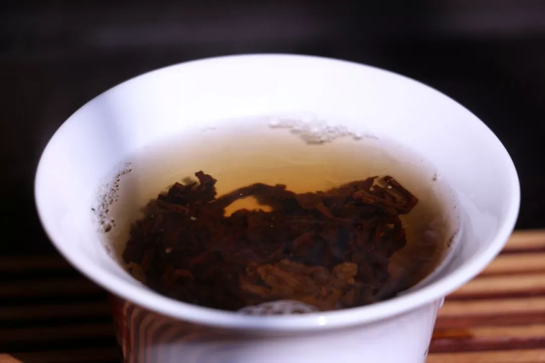 多一个小动作，让你的普洱茶好喝百倍！