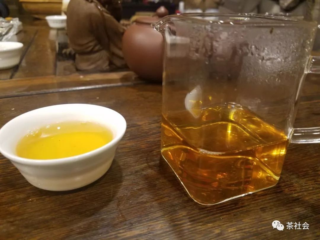 普洱茶老黄片的特点是什么