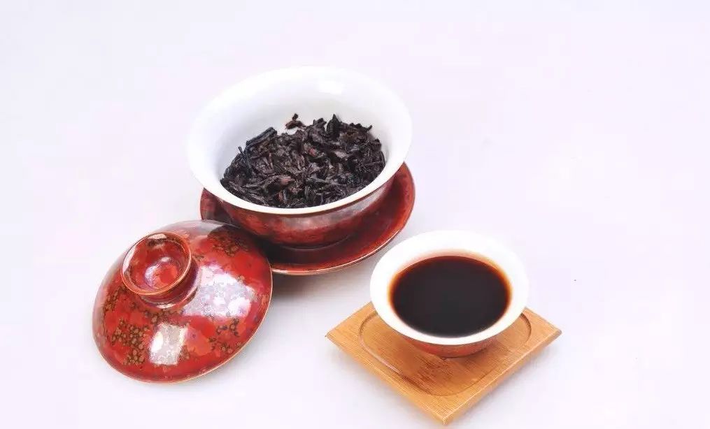 普洱茶的原料，为何是绿茶中的晒青毛茶？