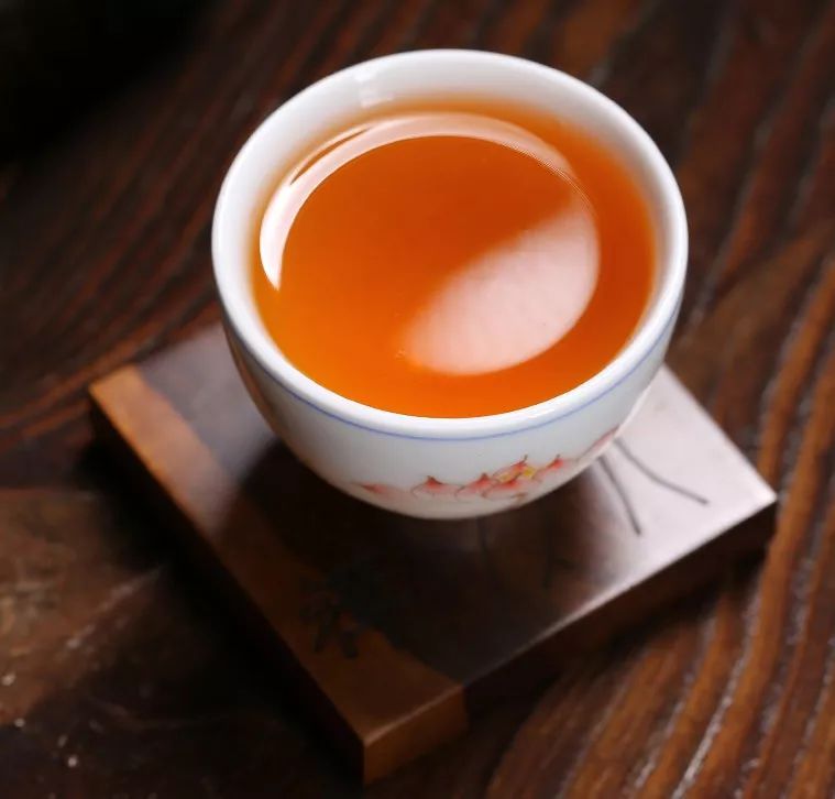 喝黑茶为什么会饿的比较快？