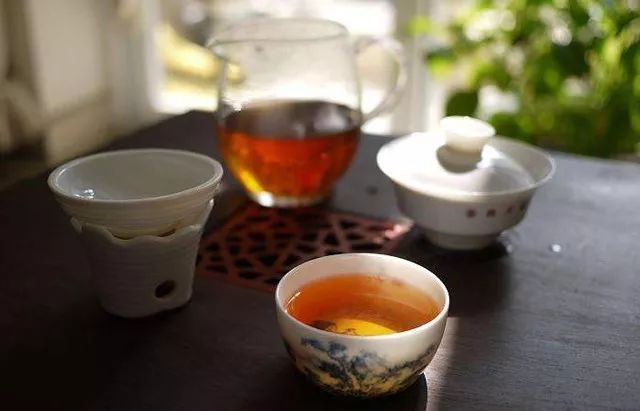 湘哥黑茶的陈香与储存关系