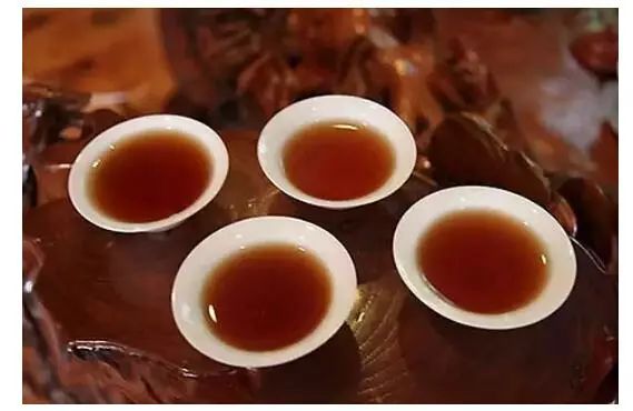 黑茶四宝：冠突散囊菌、硒元素、锗元素、茶多糖