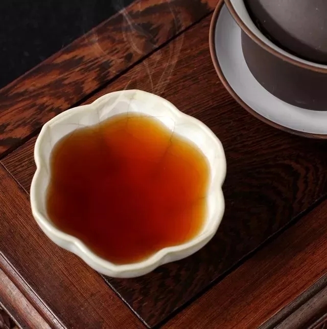 为什么黑茶要用100度的开水泡？