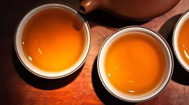 黑茶晚上喝:减肥养生不失眠