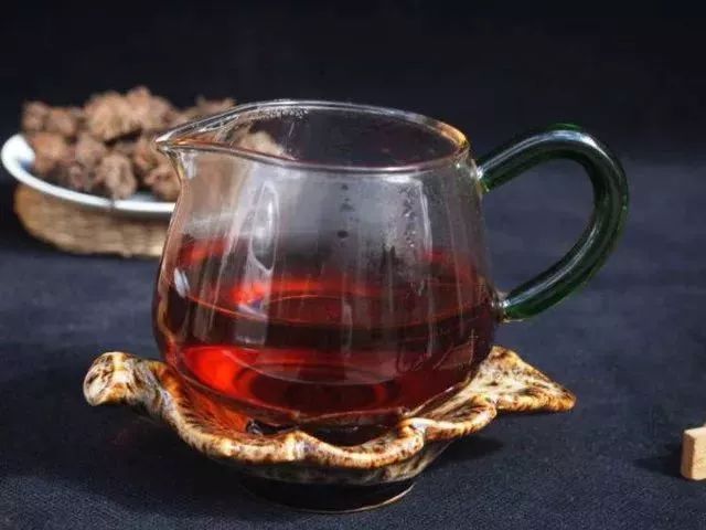 喝黑茶的作用是什么？
