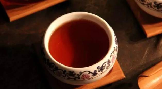 人到中年，黑茶是“良药”