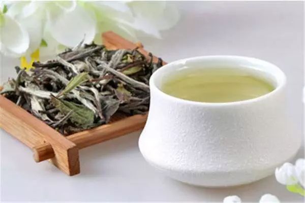 白茶“水味”重的原因是什么