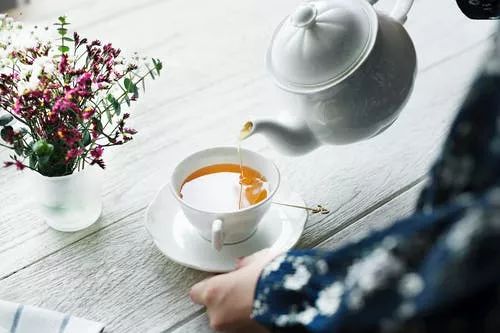 早安，仕美之白茶，存放多久最好喝？