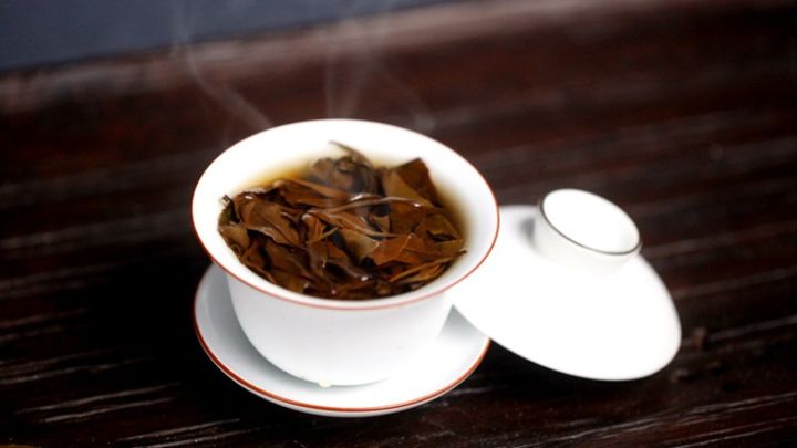 关于茶知识丨为什么会白茶清甜鲜爽