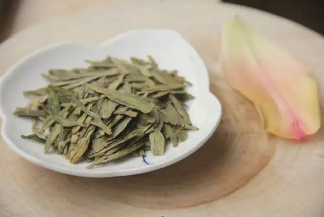 绿茶、红茶、白茶、黄茶、青茶、黑茶...哪种茶对身体最好？