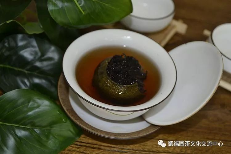 茶丨小青柑与陈皮普洱是一样的吗