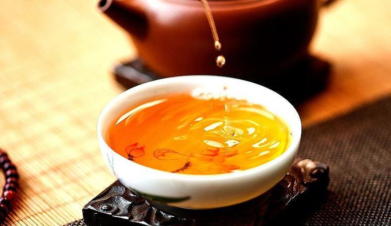 普洱藏茶误区：紫砂罐VS纸箱存茶，究竟哪个更好？