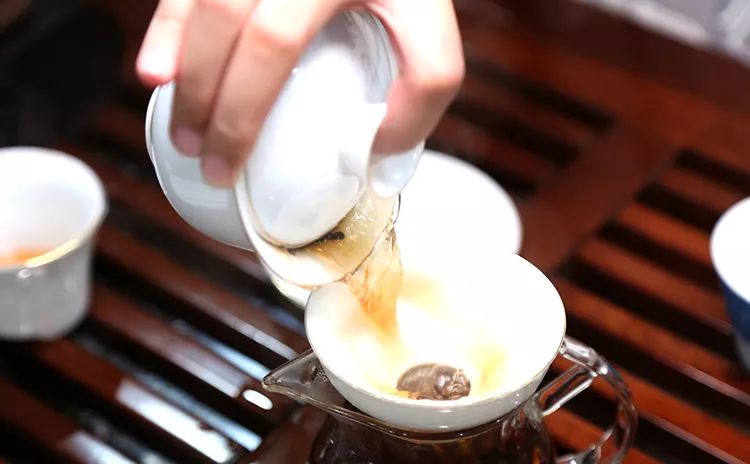 关于茶文化：冬日必备陈皮普洱！暖心暖胃，