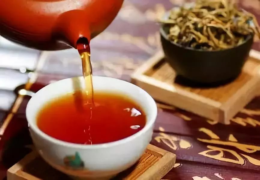 寒冷时节饮红茶，但祁红、滇红、小种不同之处在哪？怎么泡饮最合适？