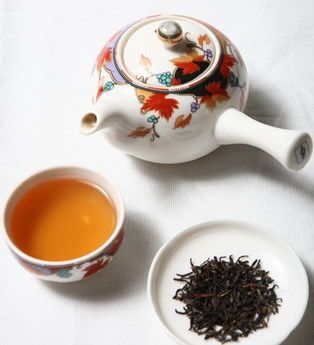 【红茶俱乐部】形容红茶汤色的评语有哪些？