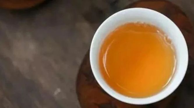 红茶的汤色真的是越红越好？